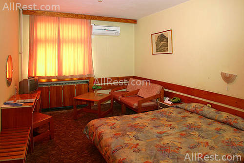 Cosmos Hotel 12